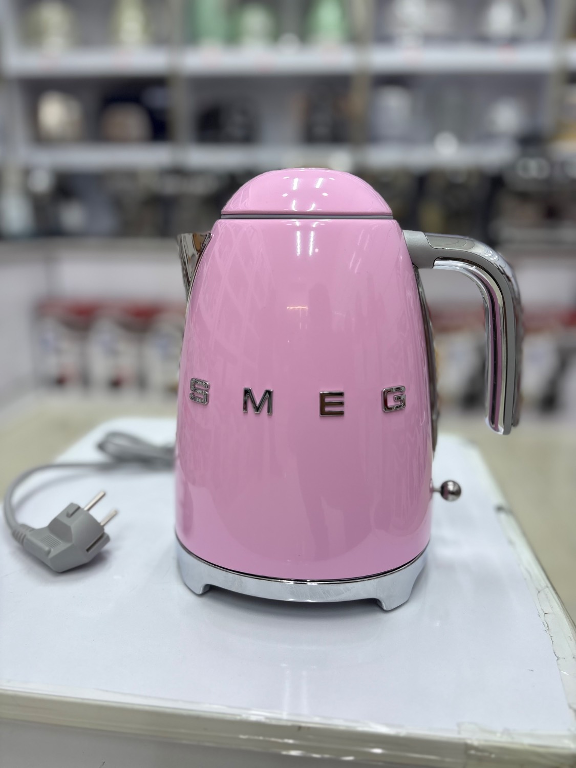 کتری برقی اسمگ SMEG KLF03PGEU | ظرفیت ۱.۷ لیتر اورجینال