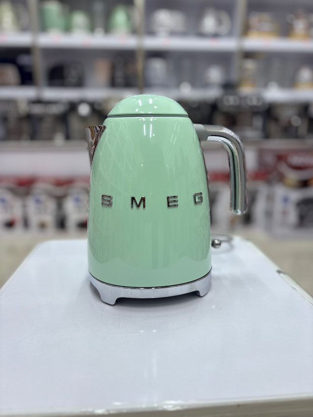 کتری برقی اسمگ SMEG KLF03PGEU | ظرفیت ۱.۷ لیتر اورجینال