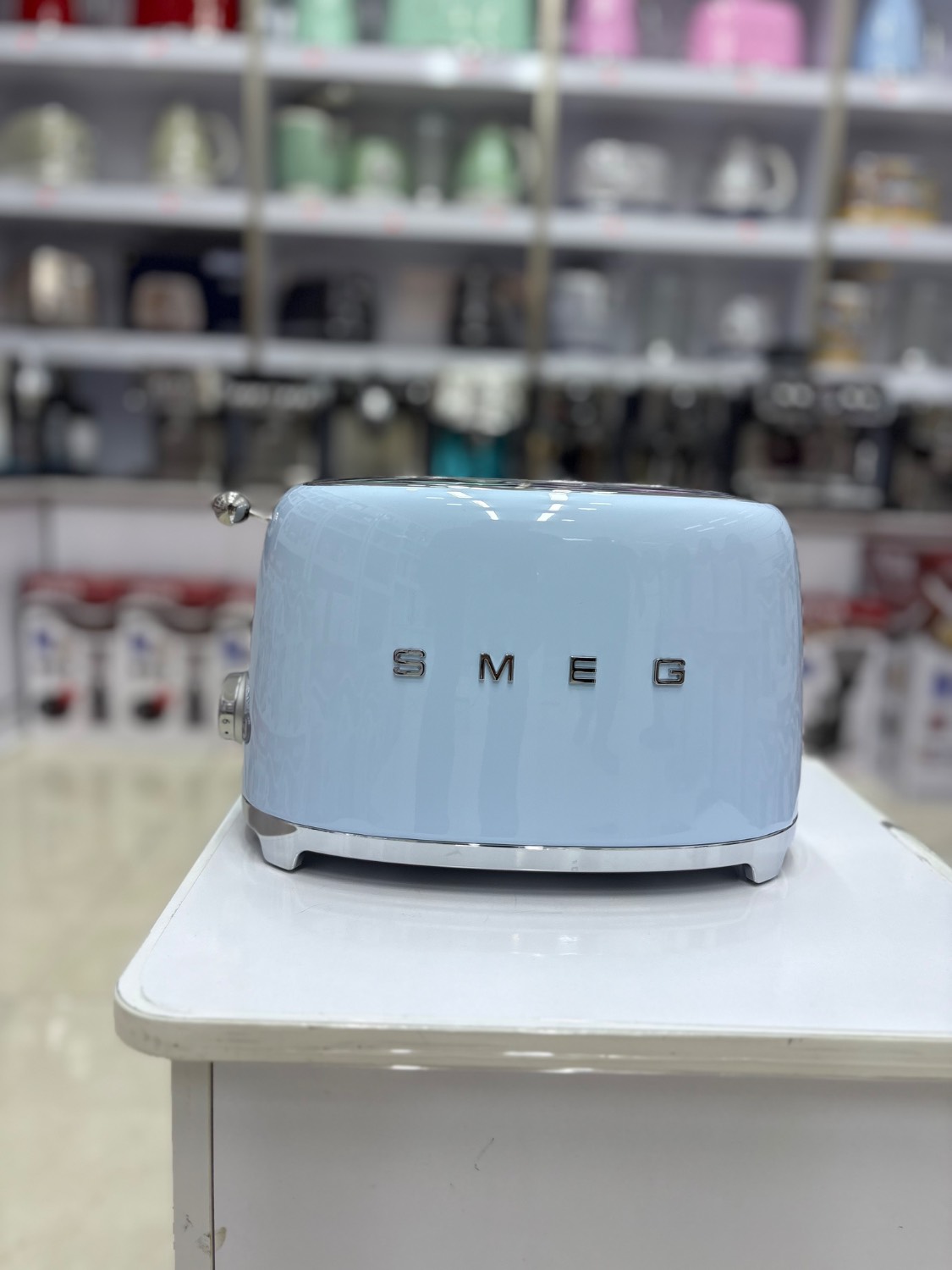 توستر اسمگ SMEG TSF01RDEU