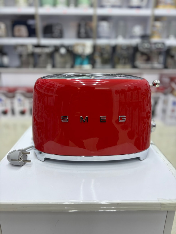 توستر اسمگ SMEG TSF01RDEU