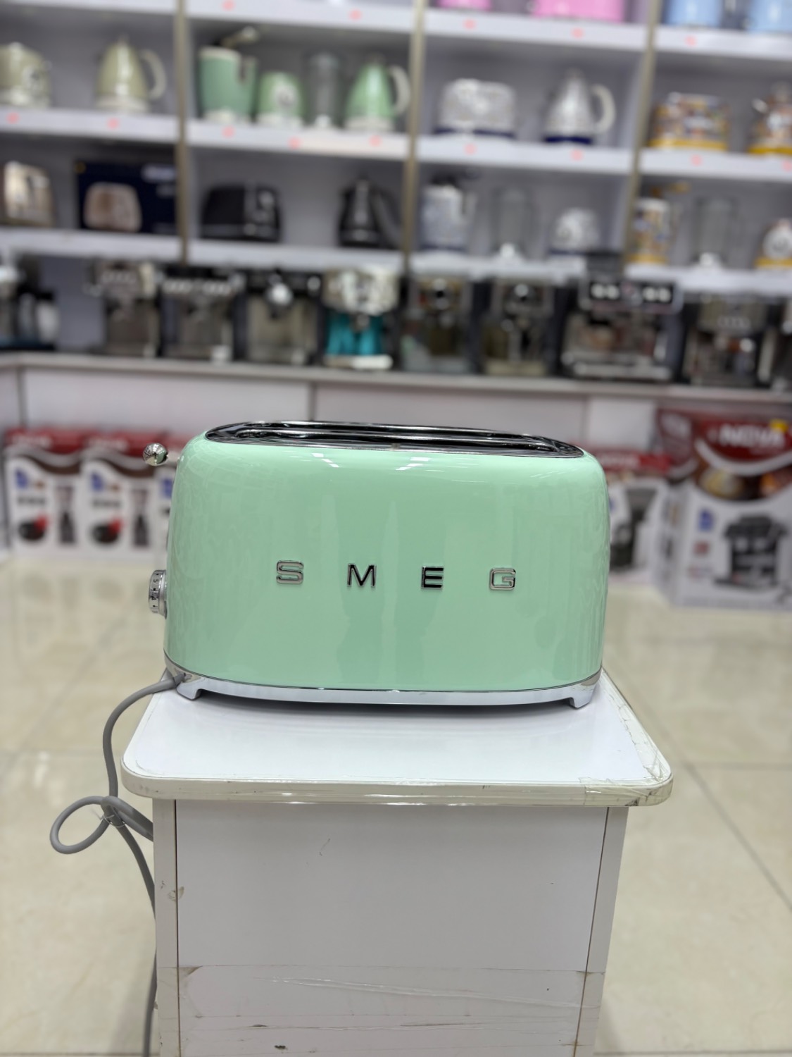توستر اسمگ SMEG TSF02 | سبز پاستیلی