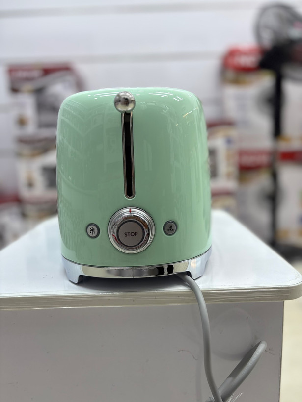توستر اسمگ SMEG TSF02 | سبز پاستیلی